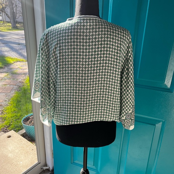 Size large max studio women’s top. - Picture 3 of 7